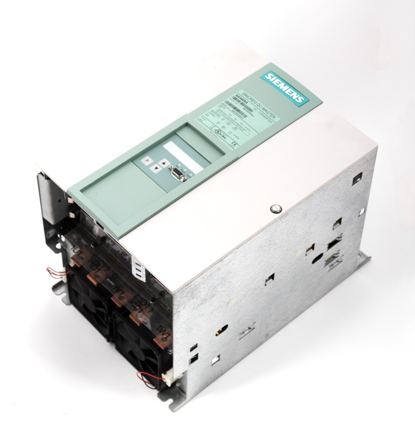 Siemens 6RA7078-6DV62-0 SIMOREG DC MASTER преобразователь постоянного тока SIMOREG DC MASTER для 4-квадрантного управления мощными двигателями. Вход 3x400V/233A, выход 420V/280A (118 кВт).